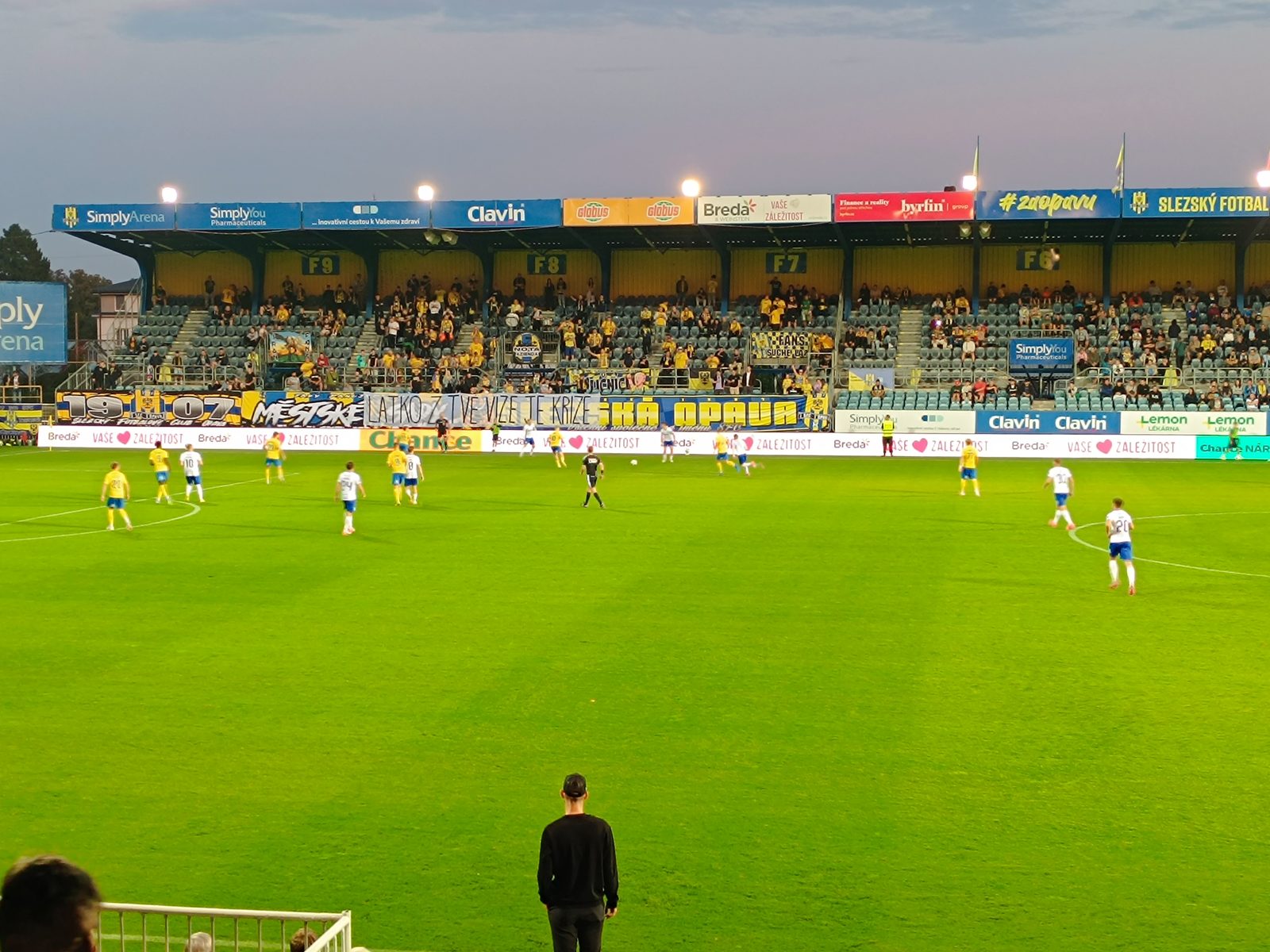 Simply Aréna Opava pod světly při zápase s Českou Lípou